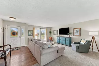 14055 Lohr Road, Mount Vernon, OH 43050 - Photo 11
