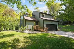 6 Sussex Dr, Athens, OH 45701 - Photo 1