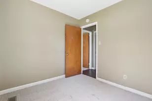 4732-4738 Beacon Hill Rd, Columbus, OH 43228 - Photo 21