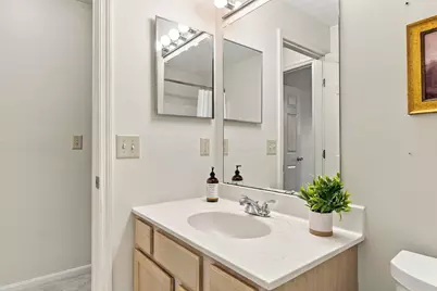 6823 Meadow Creek Drive #208, Columbus, OH 43235 - Photo 9