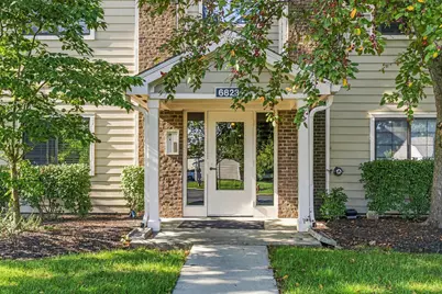 6823 Meadow Creek Drive #208, Columbus, OH 43235 - Photo 3