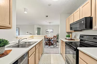 6823 Meadow Creek Drive #208, Columbus, OH 43235 - Photo 23