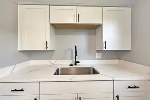 2242 Lexington Ave, Columbus, OH 43211 - Photo 9