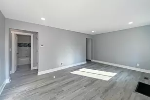 2242 Lexington Ave, Columbus, OH 43211 - Photo 3