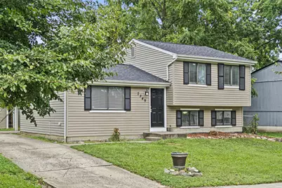 2349 Warfield Drive, Grove City, OH 43123 - Photo 1
