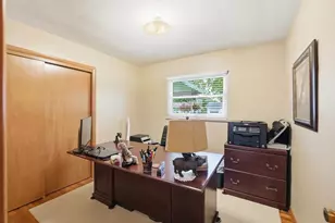 171 Maple Dr, Columbus, OH 43228 - Photo 27