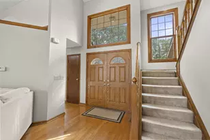 394 Meadow View Dr, Powell, OH 43065 - Photo 5