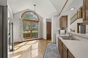 394 Meadow View Dr, Powell, OH 43065 - Photo 15