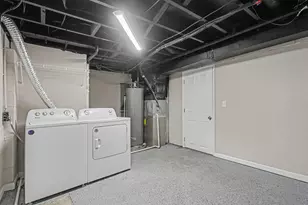 5015 Fullerton Dr, Columbus, OH 43232 - Photo 23