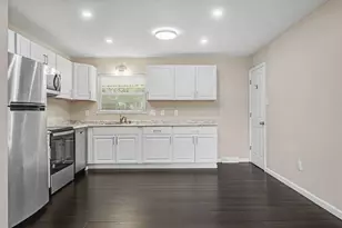 5015 Fullerton Dr, Columbus, OH 43232 - Photo 9