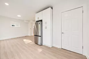 1465 Genessee Ave, Columbus, OH 43211 - Photo 17