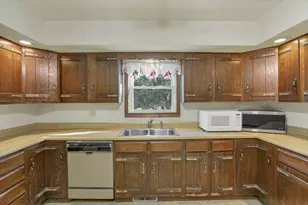 6409 Winchester Southern Rd, Stoutsville, OH 43154 - Photo 13