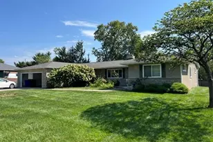 4000 Ritamarie Dr, Columbus, OH 43220 - Photo 1