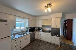 4000 Ritamarie Dr, Columbus, OH 43220 - Photo 15