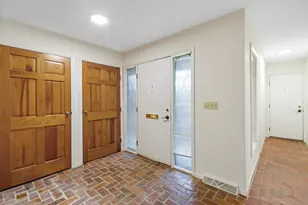 4766 Dierker Rd, Upper Arlington, OH 43220 - Photo 7
