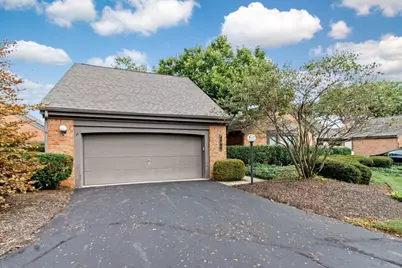 4766 Dierker Road #8, Upper Arlington, OH 43220 - Photo 3