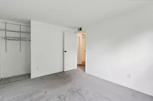 6660 Skywae Dr, Columbus, OH 43229 - Photo 15