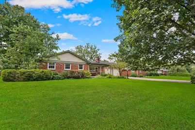 435 E Schreyer Place, Columbus, OH 43214 - Photo 1