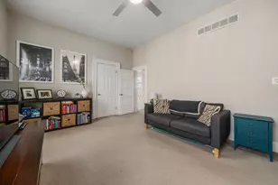 390 E Sycamore St, Columbus, OH 43206 - Photo 25