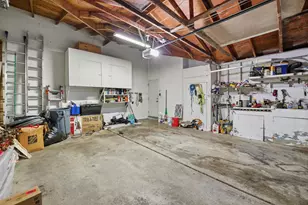 2081 Sharbot Dr, Columbus, OH 43229 - Photo 25