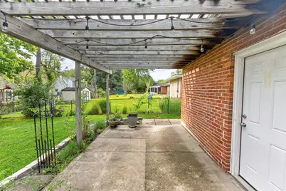 1332 Bronwyn Avenue, Columbus, OH 43204 - Photo 33