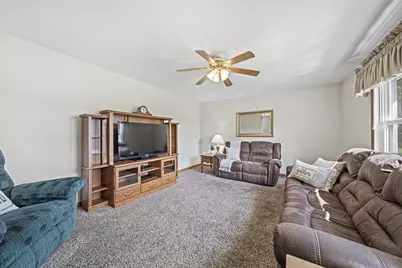 7490 Dyer Road, Mount Sterling, OH 43143 - Photo 5