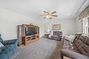 7490 Dyer Rd, Mount Sterling, OH 43143 - Photo 5