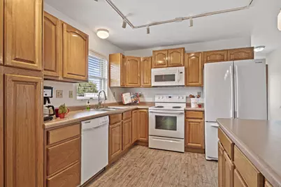 7490 Dyer Road, Mount Sterling, OH 43143 - Photo 11