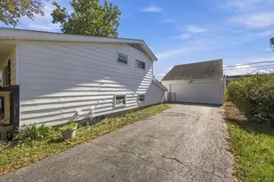 7047 Roundelay Rd S, Reynoldsburg, OH 43068 - Photo 5