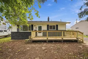 7047 Roundelay Rd S, Reynoldsburg, OH 43068 - Photo 1