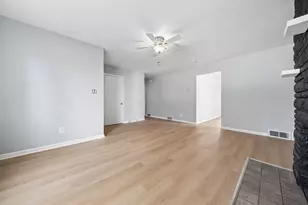 47 Fernhill Ave, Columbus, OH 43228 - Photo 5
