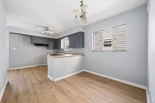 47 Fernhill Ave, Columbus, OH 43228 - Photo 7