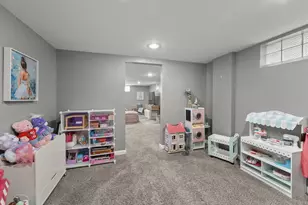 271 E Jenkins Ave, Columbus, OH 43207 - Photo 29