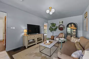 271 E Jenkins Ave, Columbus, OH 43207 - Photo 5