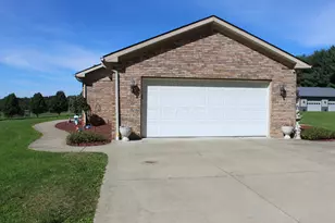 21181 Sycamore Rd, Mount Vernon, OH 43050 - Photo 3