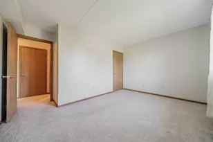 5885 Beechcroft Rd, Columbus, OH 43229 - Photo 23