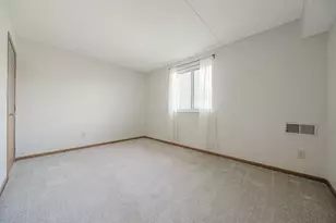 5885 Beechcroft Rd, Columbus, OH 43229 - Photo 21