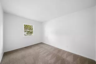 1967 Dunning Rd, Columbus, OH 43219 - Photo 11