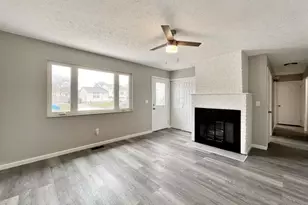 8969 Canoe Dr, Galloway, OH 43119 - Photo 5