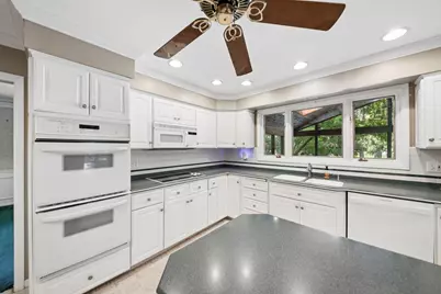 1362 Windham Road, Columbus, OH 43220 - Photo 29