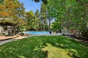 1362 Windham Rd, Columbus, OH 43220 - Photo 9