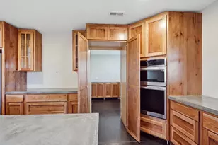 1394 Dewey St, Dresden, OH 43821 - Photo 5