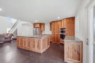 1394 Dewey St, Dresden, OH 43821 - Photo 7