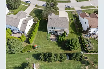 1597 Daffodil Place, Lewis Center, OH 43035 - Photo 3