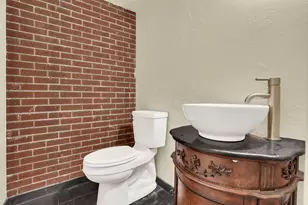 1445 S High St, Columbus, OH 43207 - Photo 23