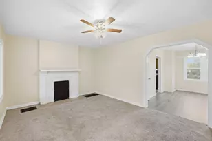 1107 Smith Rd, Columbus, OH 43207 - Photo 5