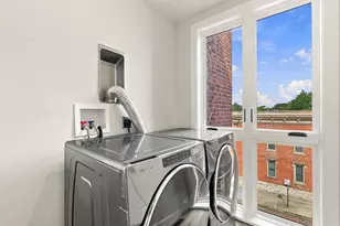75 E Russell St, Columbus, OH 43215 - Photo 45