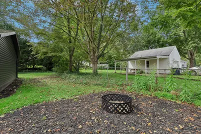 2562 Graham Avenue, Akron, OH 44312 - Photo 29
