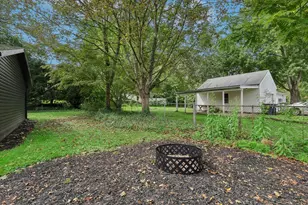 2562 Graham Ave, Akron, OH 44312 - Photo 29