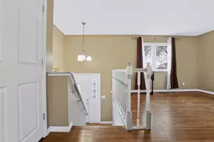 3096 Hatfield Ct, Columbus, OH 43232 - Photo 7